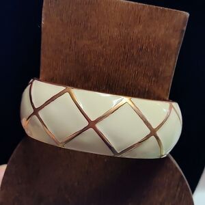 Premier Designs Hinged Bracelet